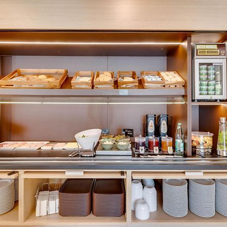 B&B Hotel Olsztyn Bagian luar foto