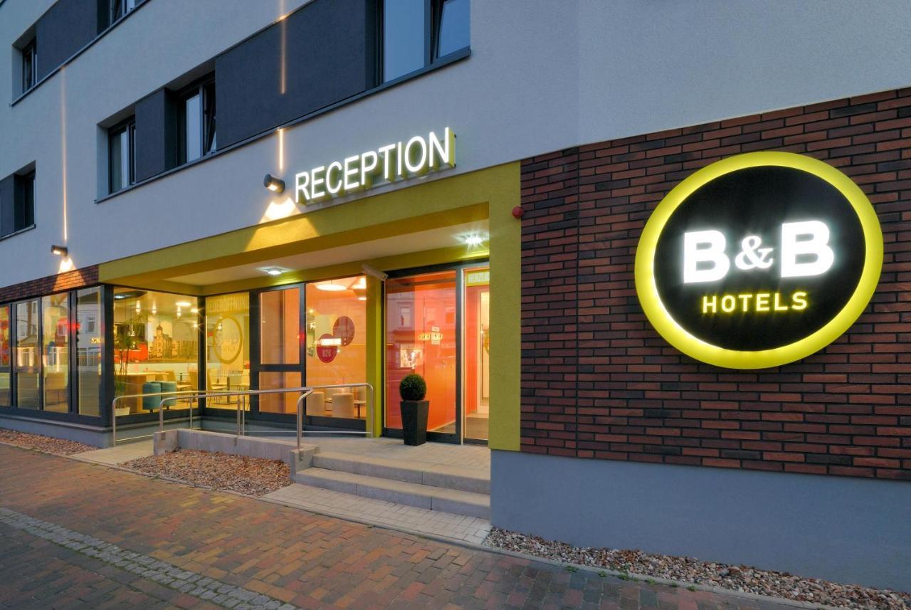 B&B Hotel Olsztyn Bagian luar foto