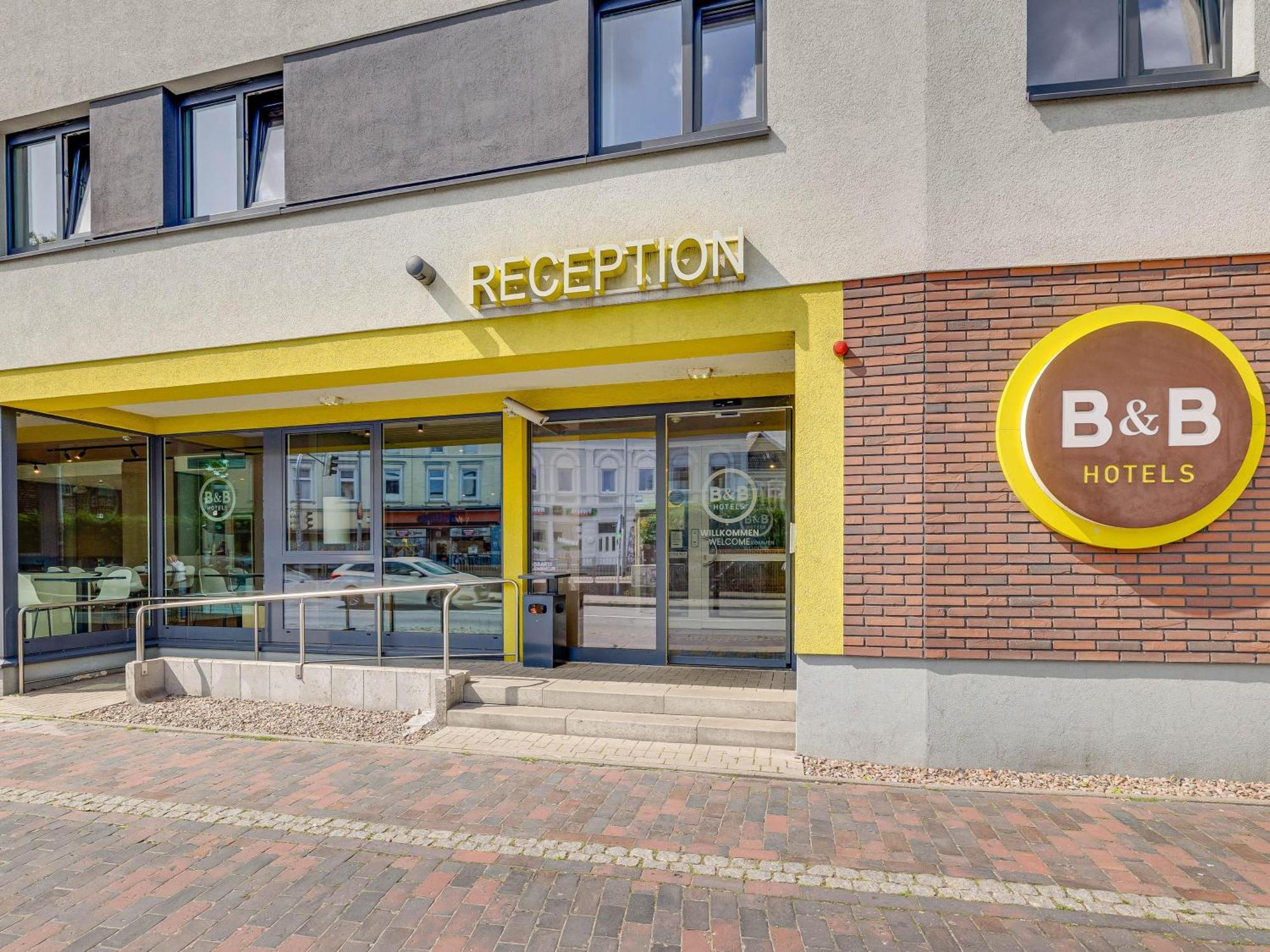 B&B Hotel Olsztyn Bagian luar foto